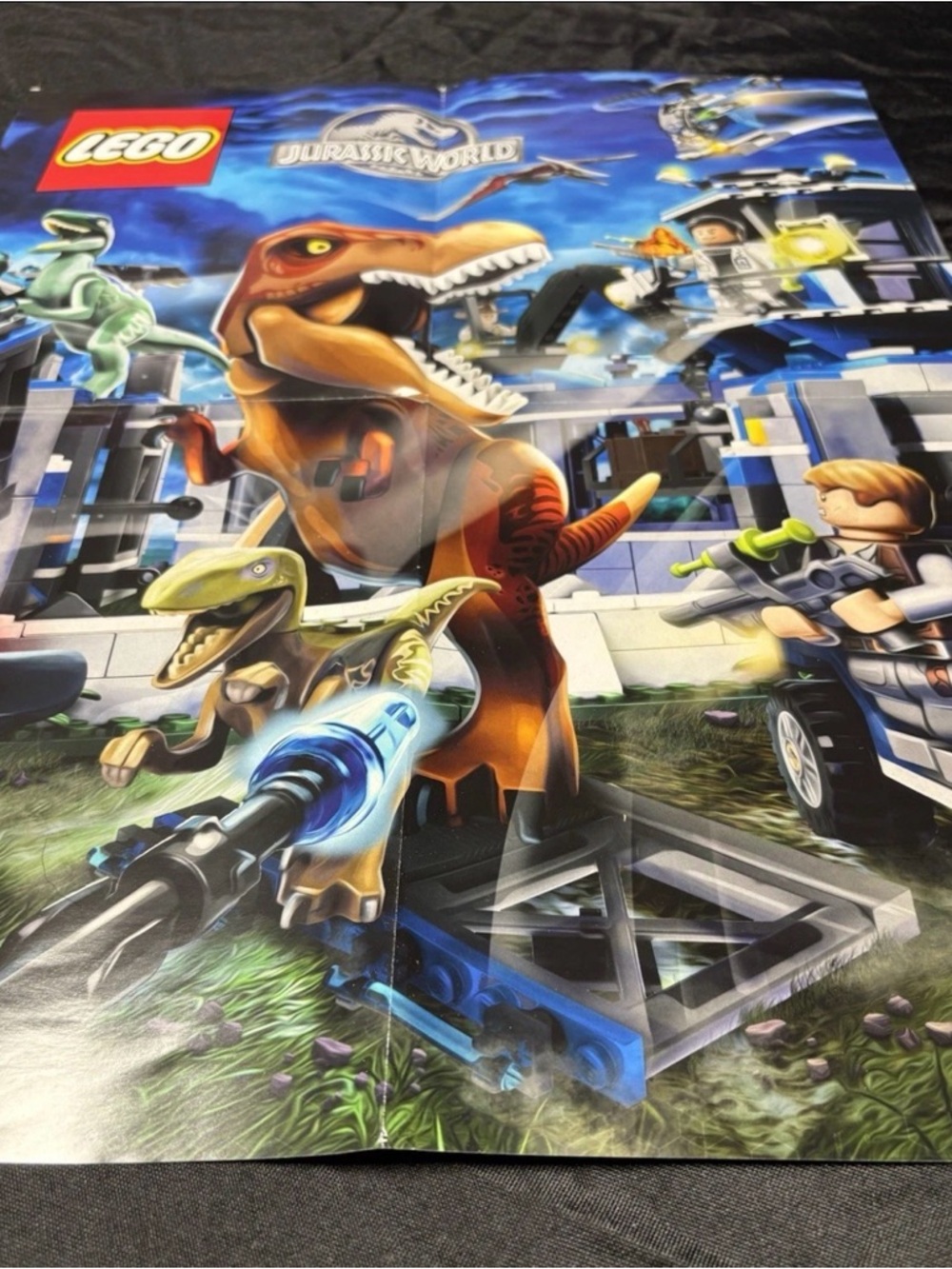 LEGO Jurassic World Tyrannosaurus Rex Escape 16" x 20" World Poster- Promo - Picture 3 of 4